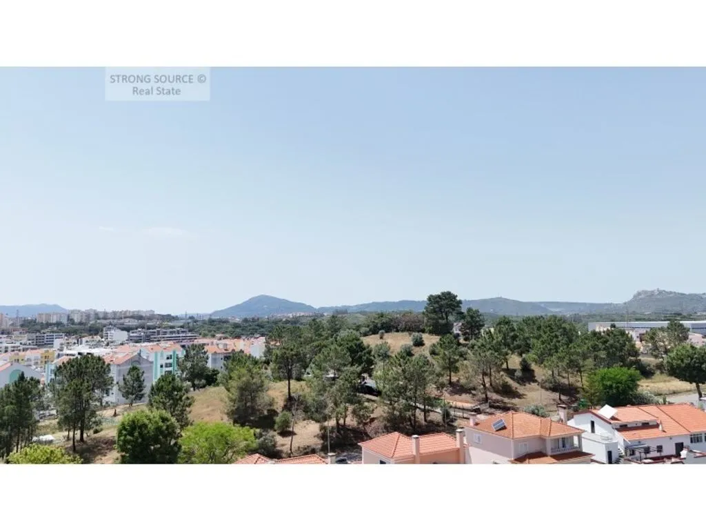 Development Plot with Approved PIP in Setúbal