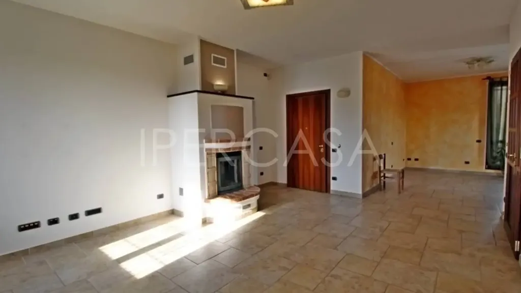 Séjour - Rustic Villa with Dual Units in Formigine