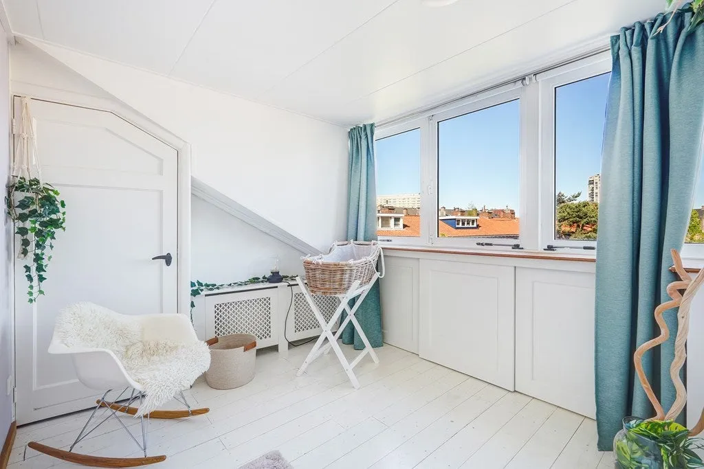 4-toaline maja asukohas Den Haag
