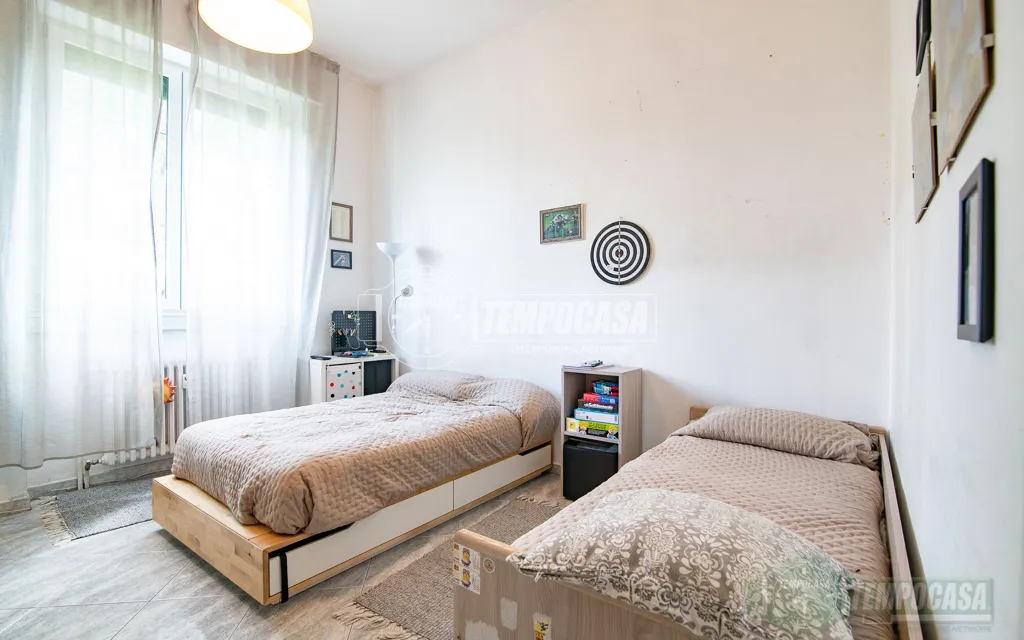 Chambres - Rustic-Style Flat with Central Heating in Sesto San Giovanni