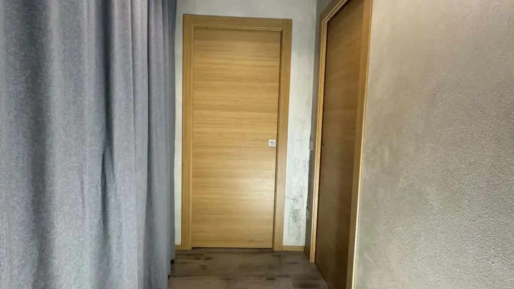 Hallway - 1-Bedroom Apartment with Private Parking in Basiglio