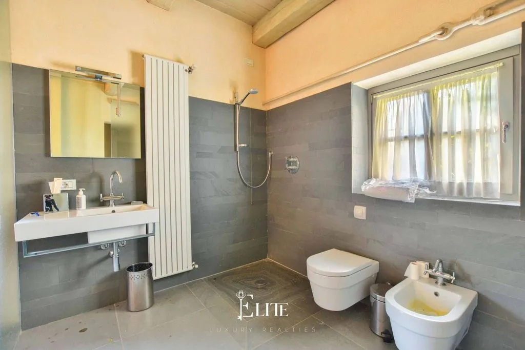 Vannitoad - Historic Villa with Private Garden in Azzate