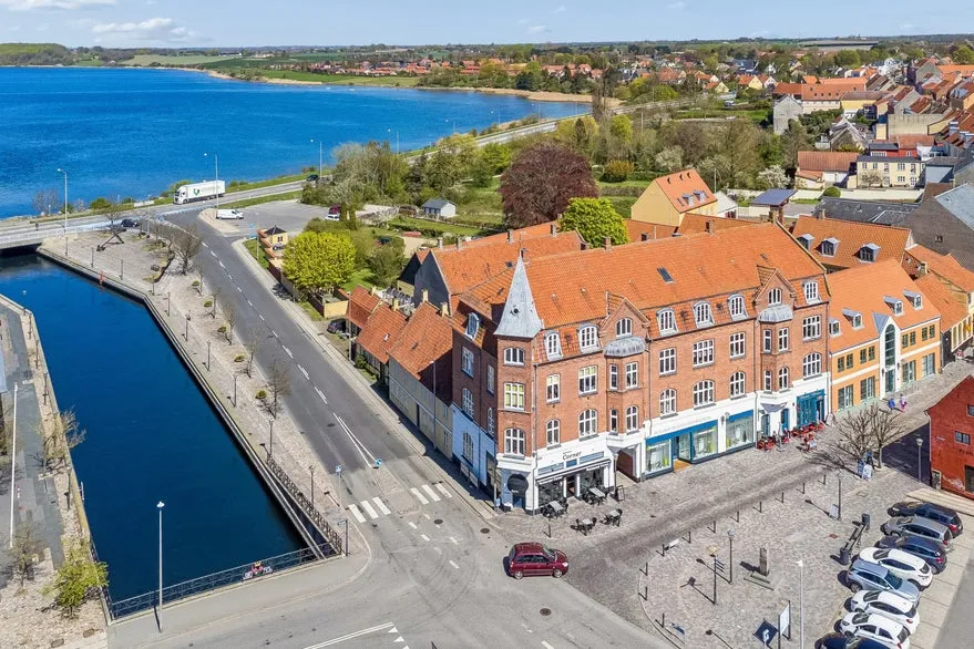 Mixed-Use Property with Central Location in Skælskør