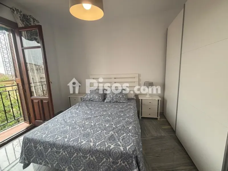 Chambres - Furnished Apartment with Balcony in Granada Centre