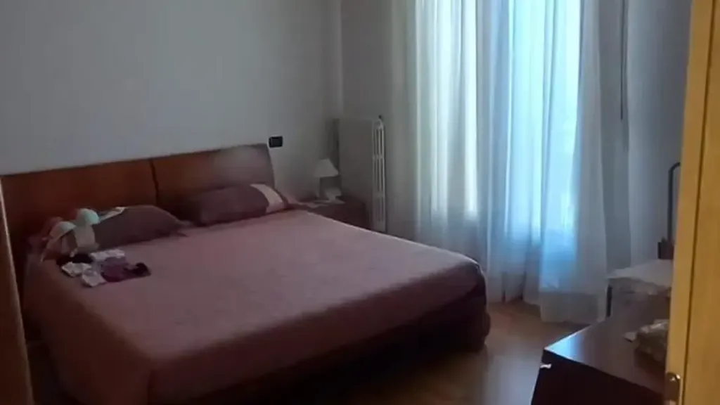 Chambres - Recently Built Apartment with Terrace in Vinci