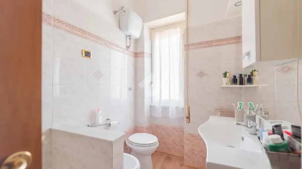 Salles de bain - Apartment with Triple Exposure in Rome