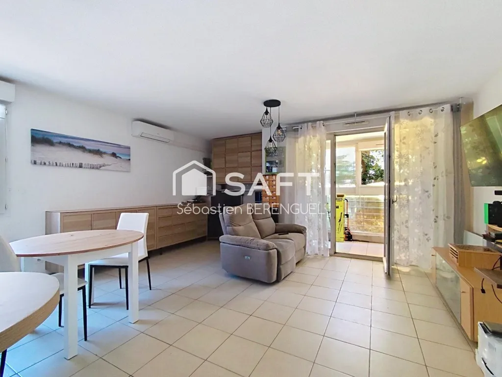 Séjour - Appartement lumineux avec jardin à Gigean