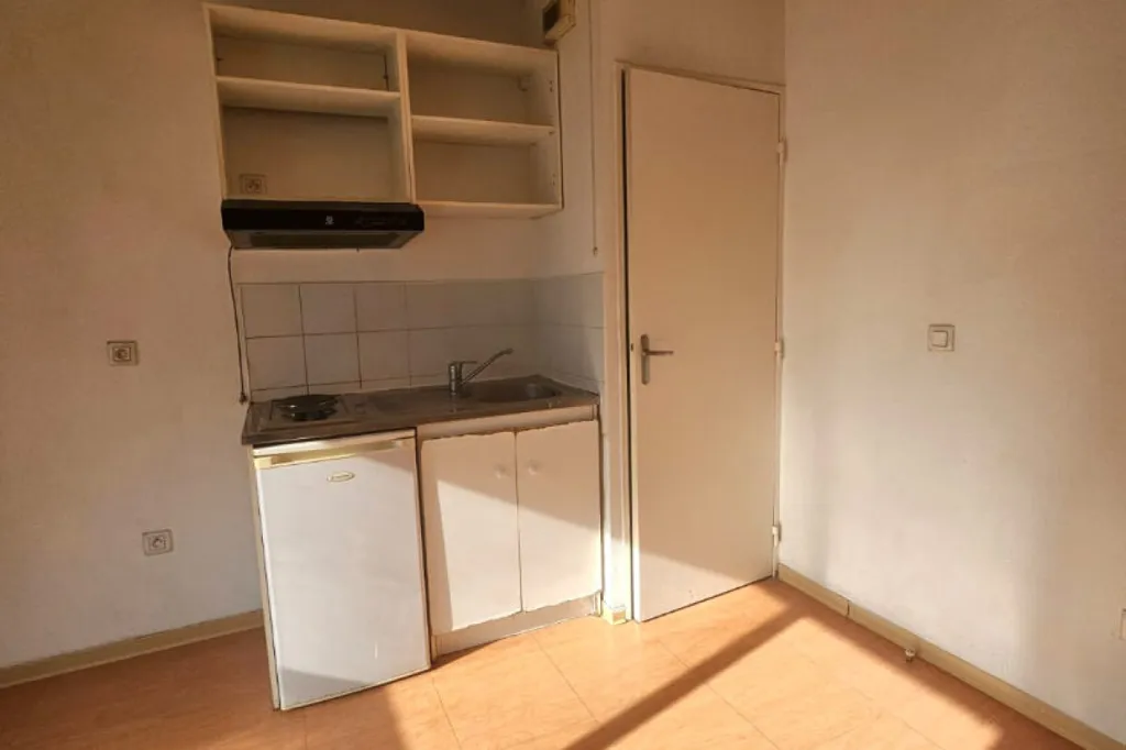 Köök - Studio Apartment in Recent Residence, Marseille 15ème