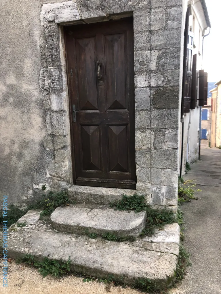 Extérieur - Maison de Maître du XVIIe siècle à Rénover à Sault