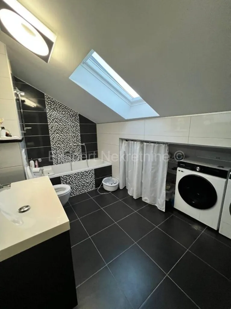 Salles de bain - Luxury Penthouse with Sea View in Trogir