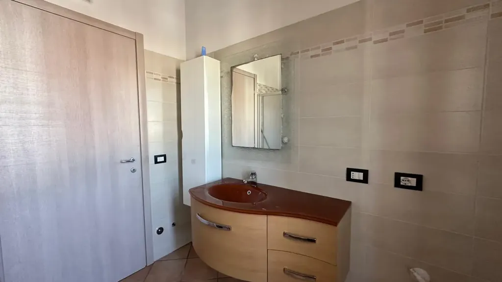 Vannitoad - Independent House with Commercial Space in Cortemaggiore
