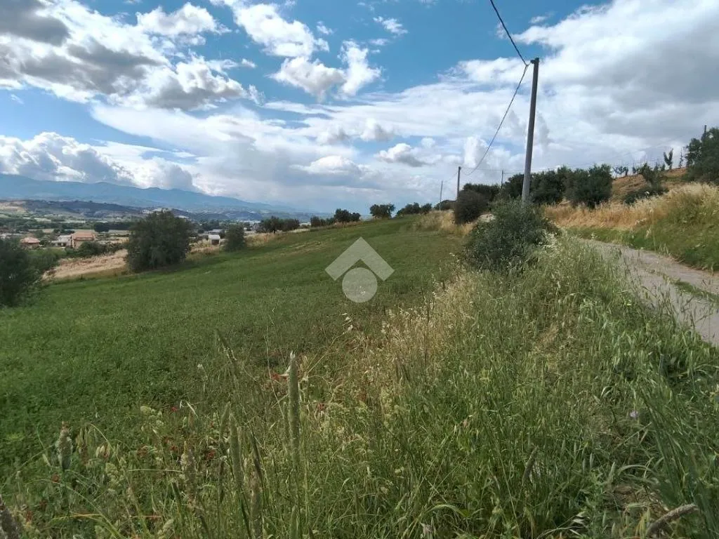 Garden - Buildable Residential Plot in Luzzi