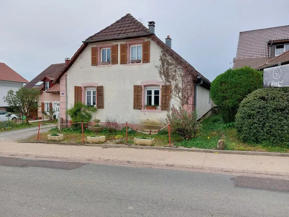 Extérieur - Maison de 5 Pièces avec Jardin à Méroux