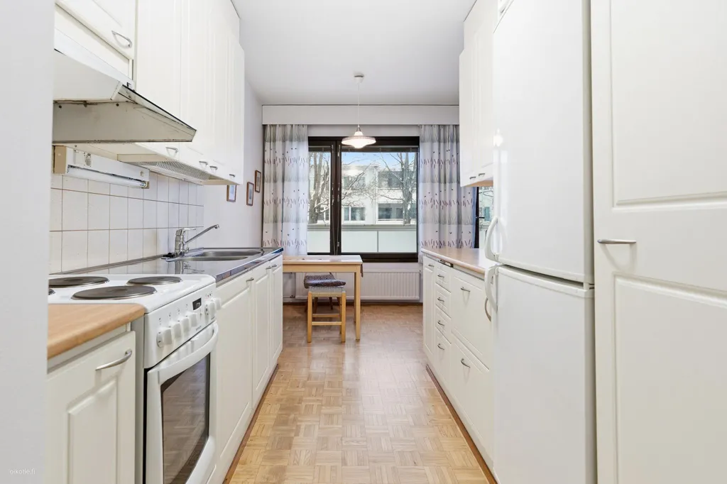 Cuisine - Apartment with South-Facing Balcony in Joensuu