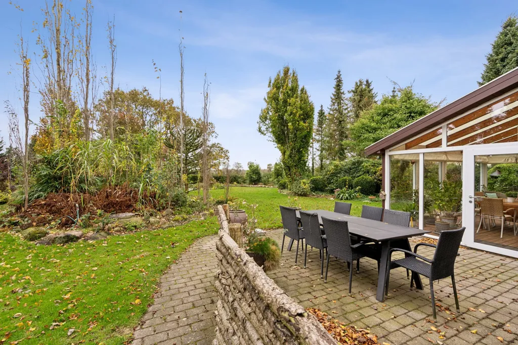 Terrace - Rural Villa with Large Garden in Agerskov