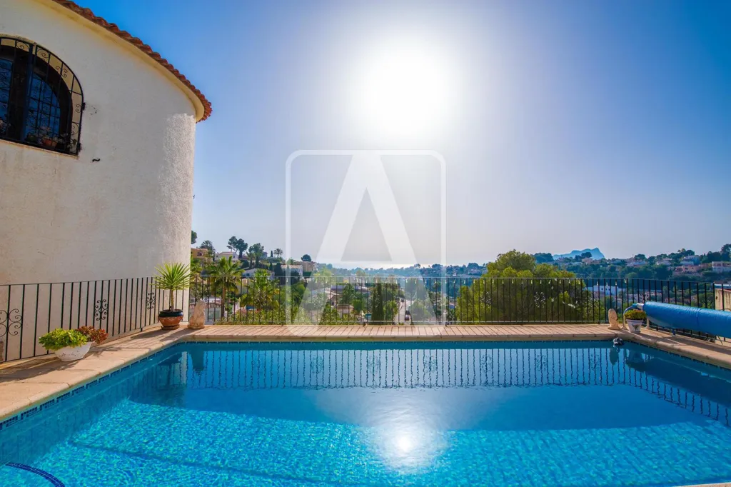 Piscine - Mediterranean Villa with Sea Views in Benissa