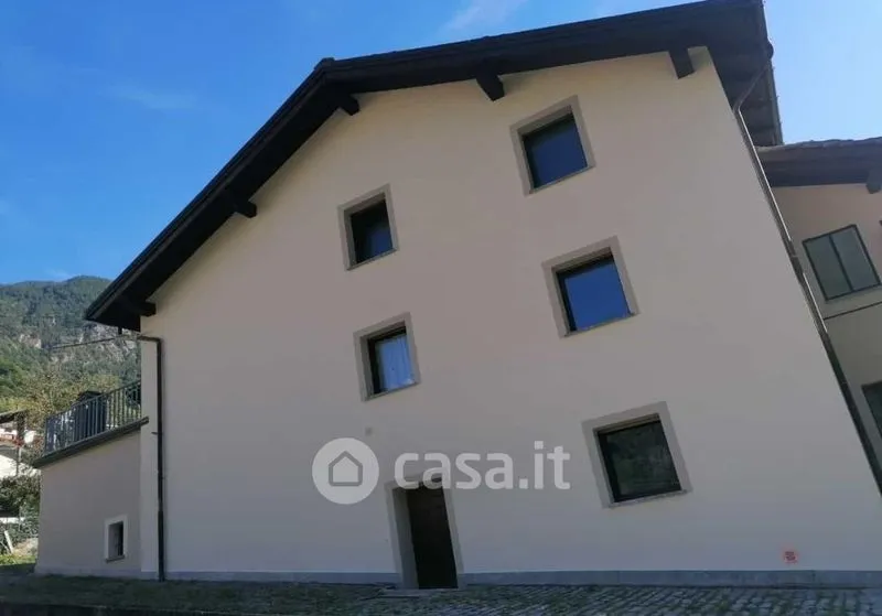 Välivaade - Rustic House with Garden in Perloz