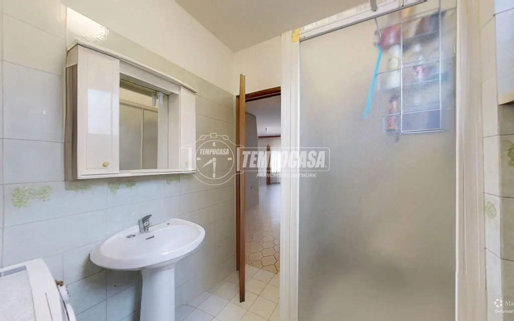 Bathrooms - Penthouse with Balcony in Settimo Torinese