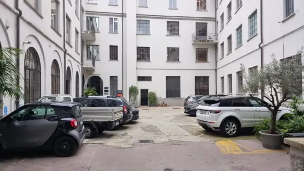 Jardin - Modernised Studio with Balcony in Milan