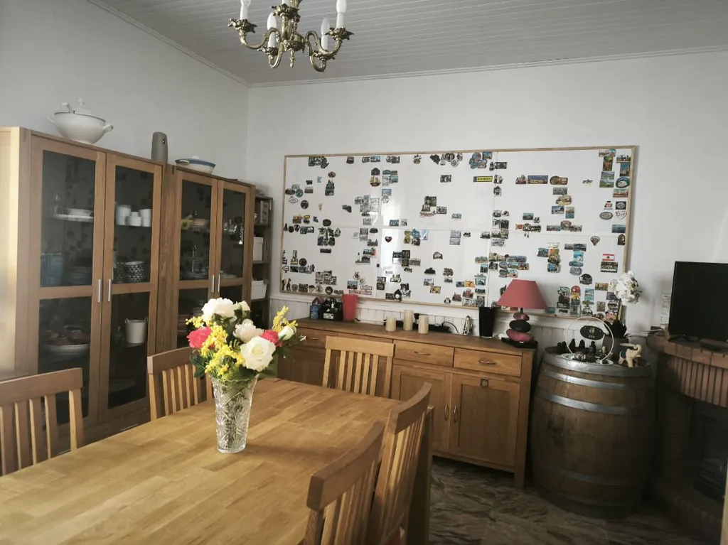 Söögituba - Spacious House with Garden in St Hippolyte