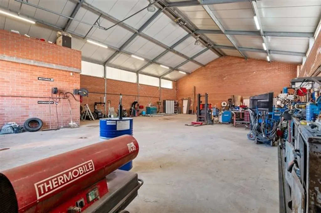 garage