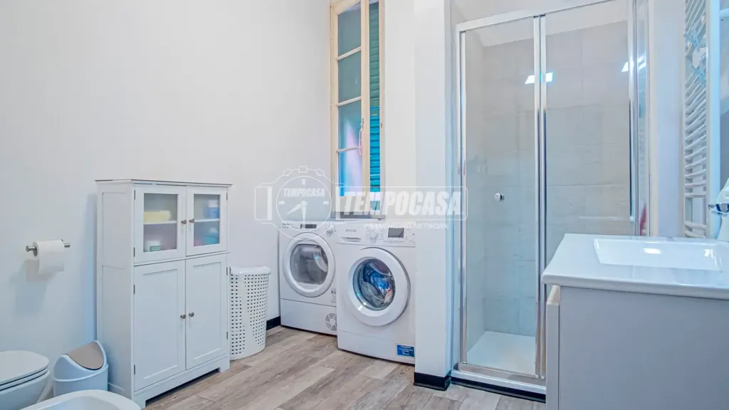 Lavanderia - Historic Apartment with Balcony in Lavagna