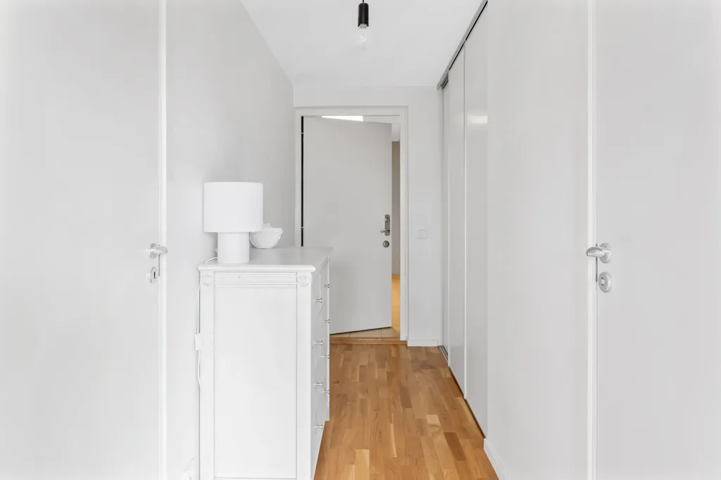Hallway - Apartment with Balcony near Stockholm Centre