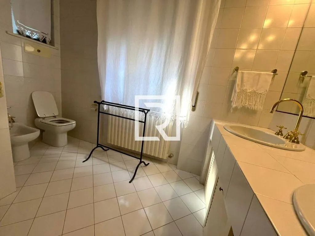 Bagni - Semi-detached House with Private Garden in Ravenna