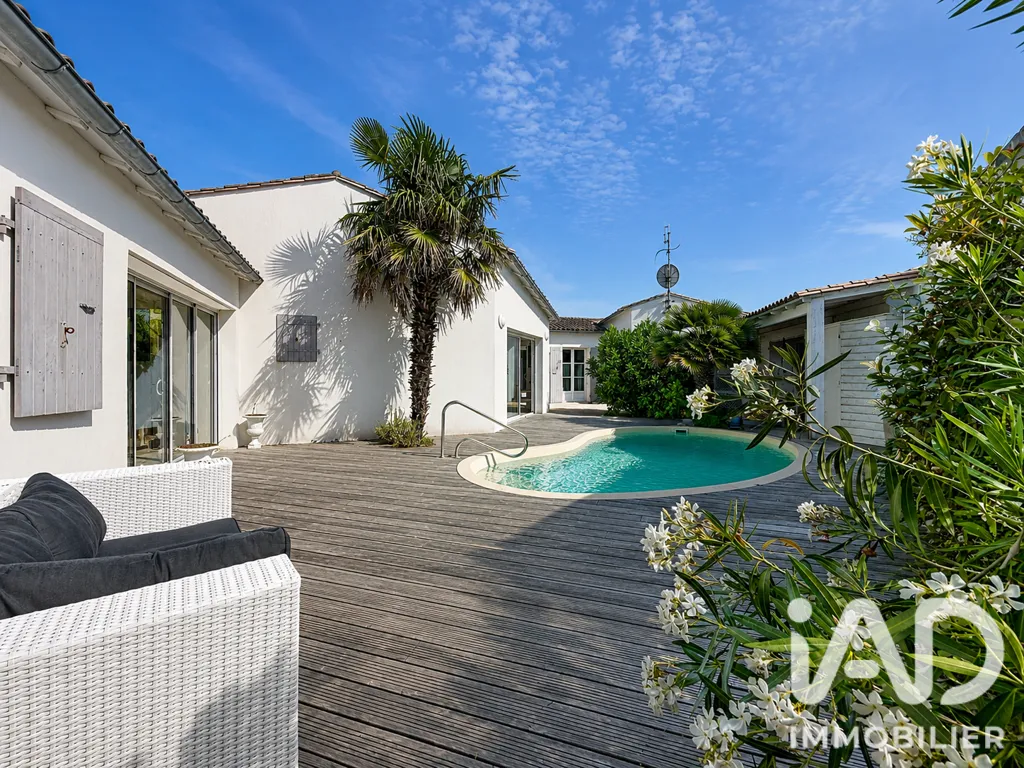 Piscine - Maison avec Piscine et Terrasse à Sainte-Marie-de-Ré
