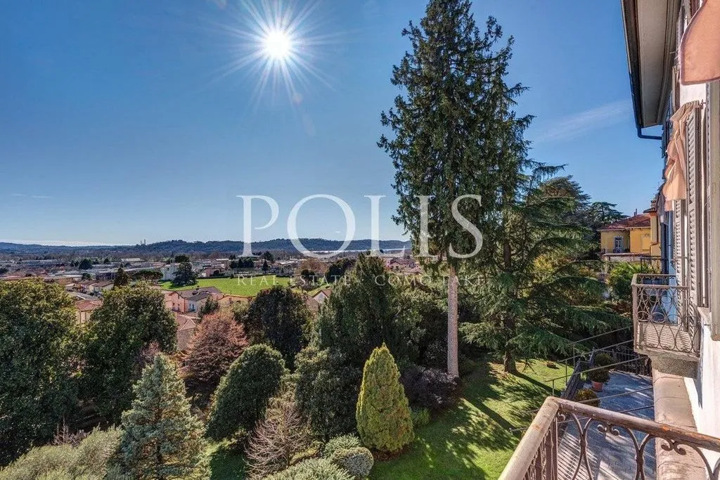 Aed - Historic Villa with Lakeside Views in Como