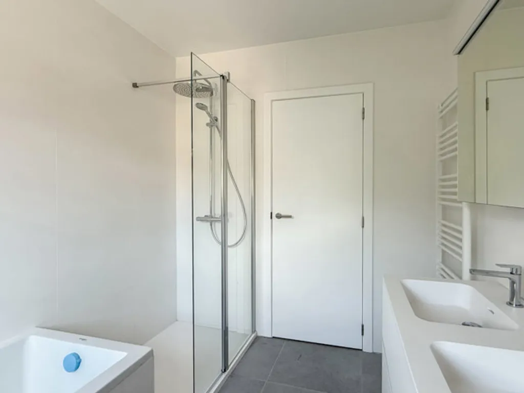 Salles de bain - Appartement Neuf avec Terrasse à La Hulpe