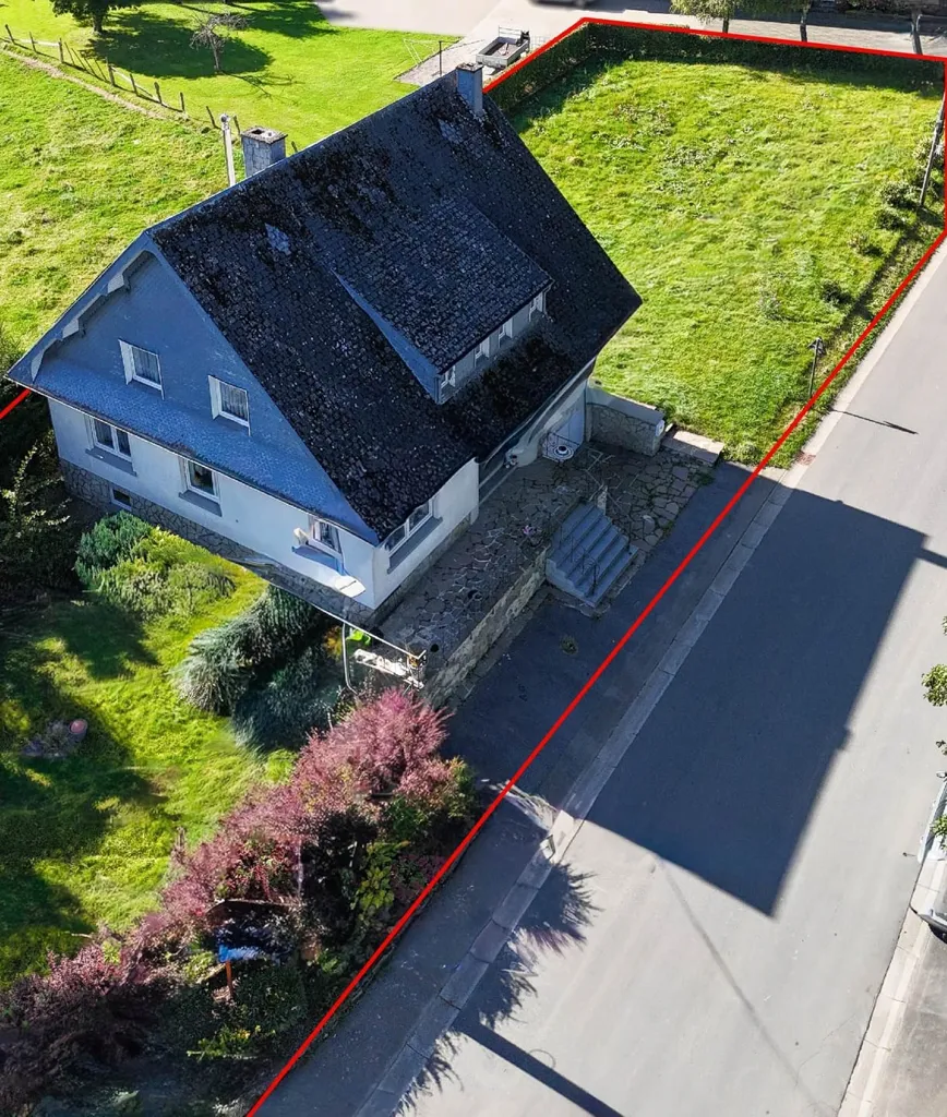 4-bedroom house in Bullange