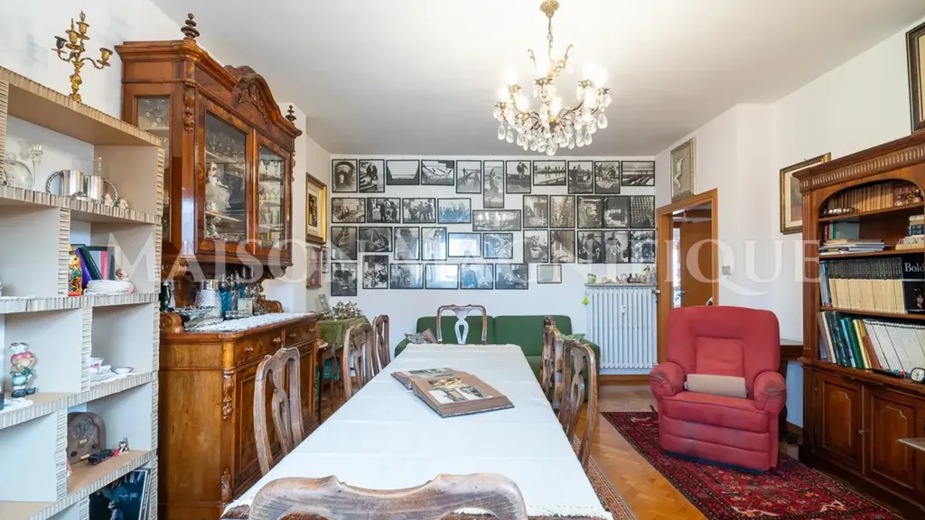 Söögituba - Penthouse with Terrace in Ferrara