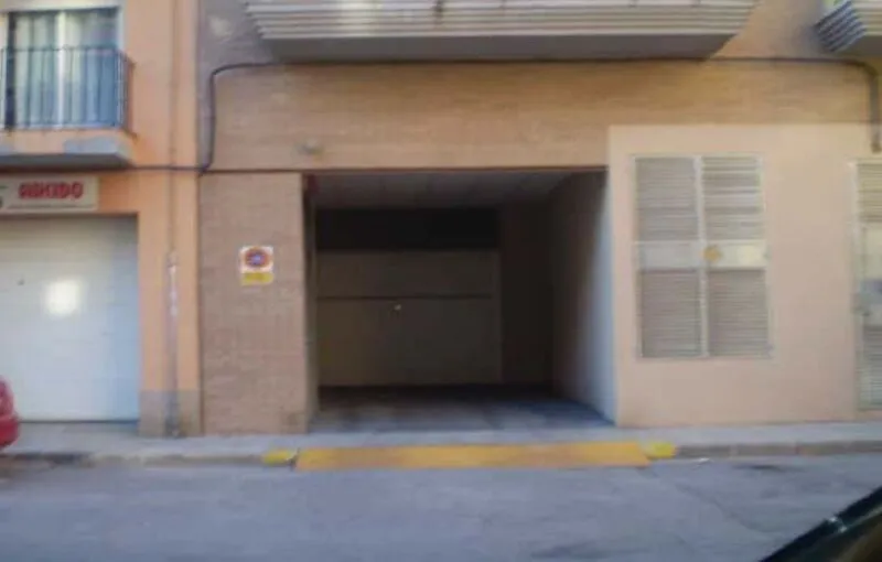 Garaaž - Parking Space in Benifaió, Valencia