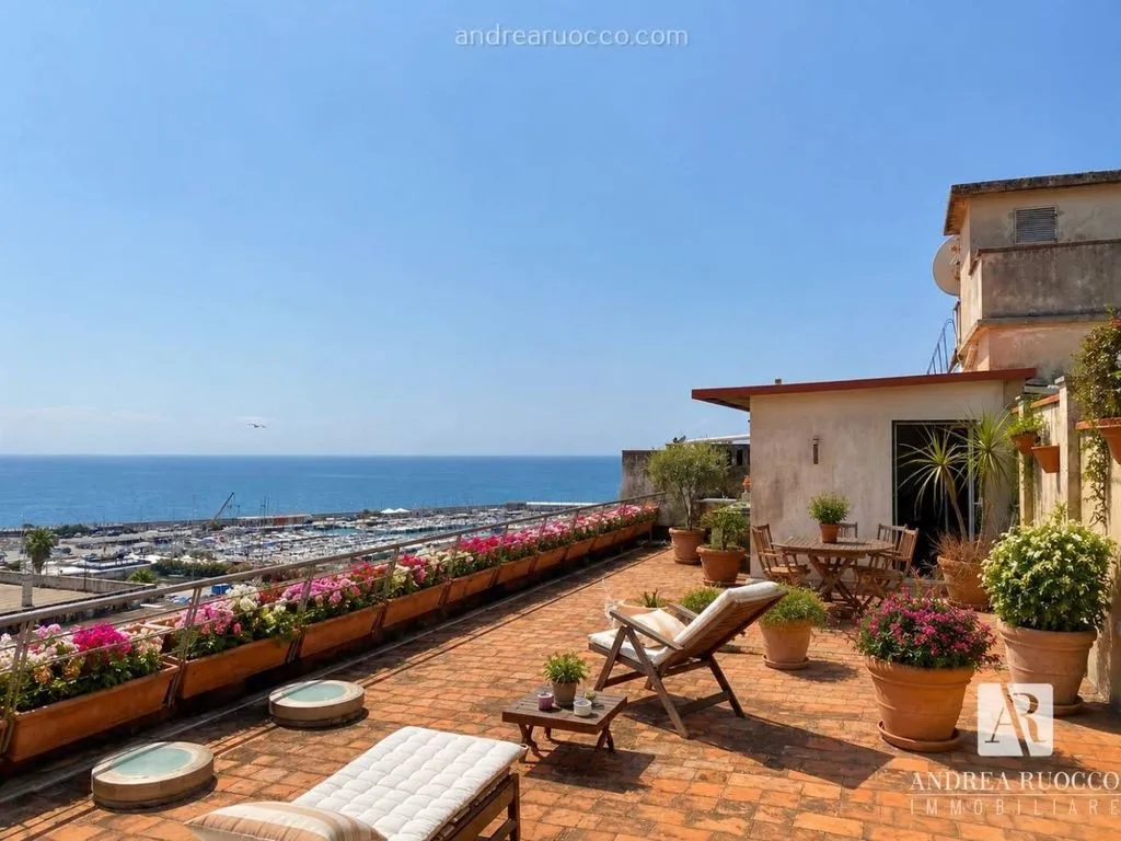 Terrasse - Luxury Flat with Terrace in Salerno