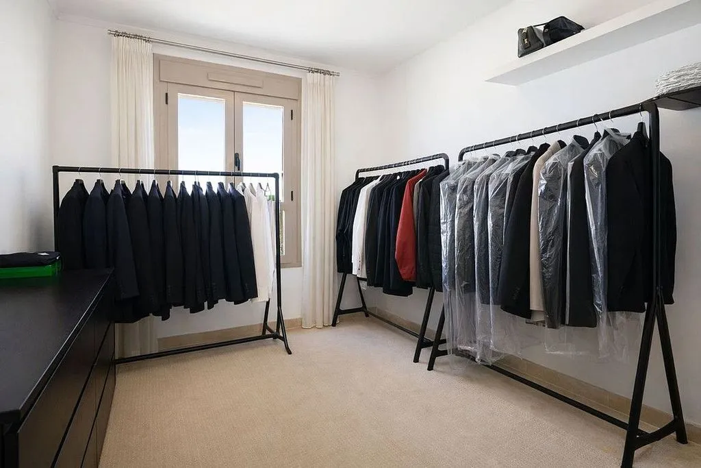closet_dressing