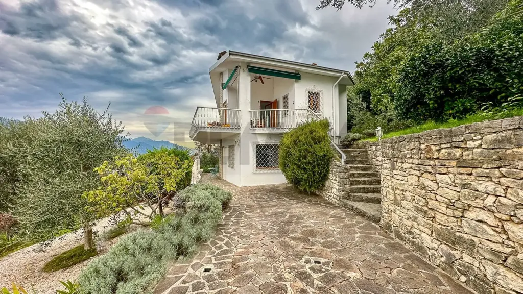 Esterno - Villa with Panoramic Lake View in Brenzone