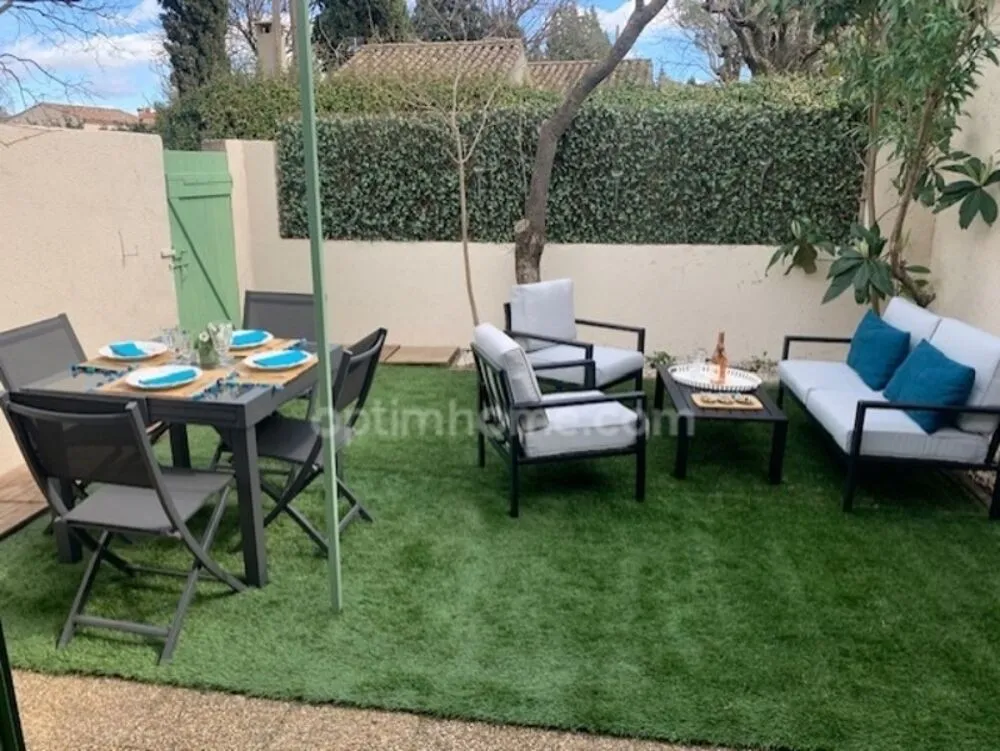 Terrace - Mazet with Pool in Saint-Rémy-de-Provence