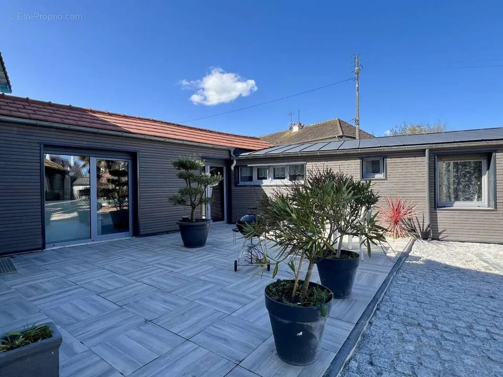 Garden - House with Sea View in Luc-sur-Mer