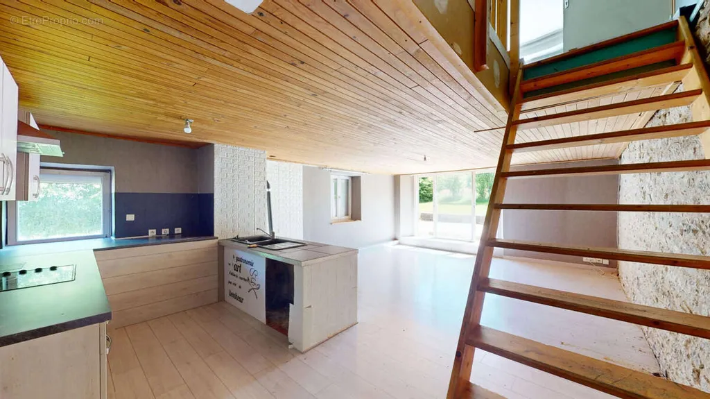 Maison 5 pièces à Chaux-Les-Passavant