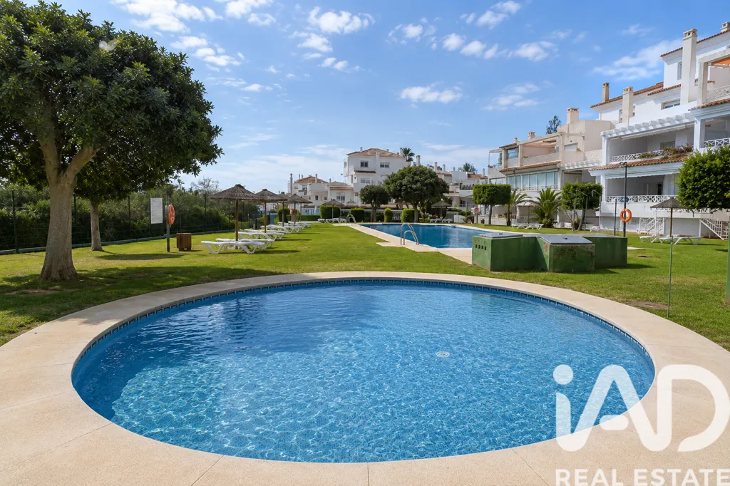 Piscine - 2-Bed Apartment with South Terrace in Río Real Golf, Marbella