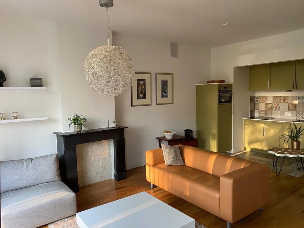 Soggiorno - Renovated Apartment with Park View in Utrecht