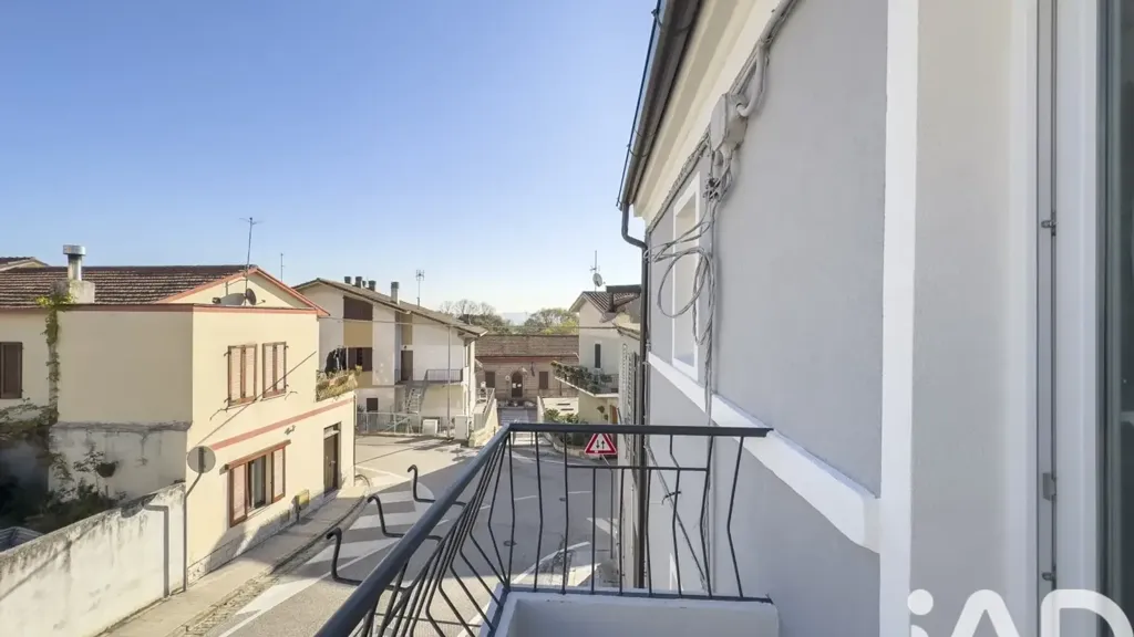 Balcony - Completely Renovated Townhouse in Montemarciano