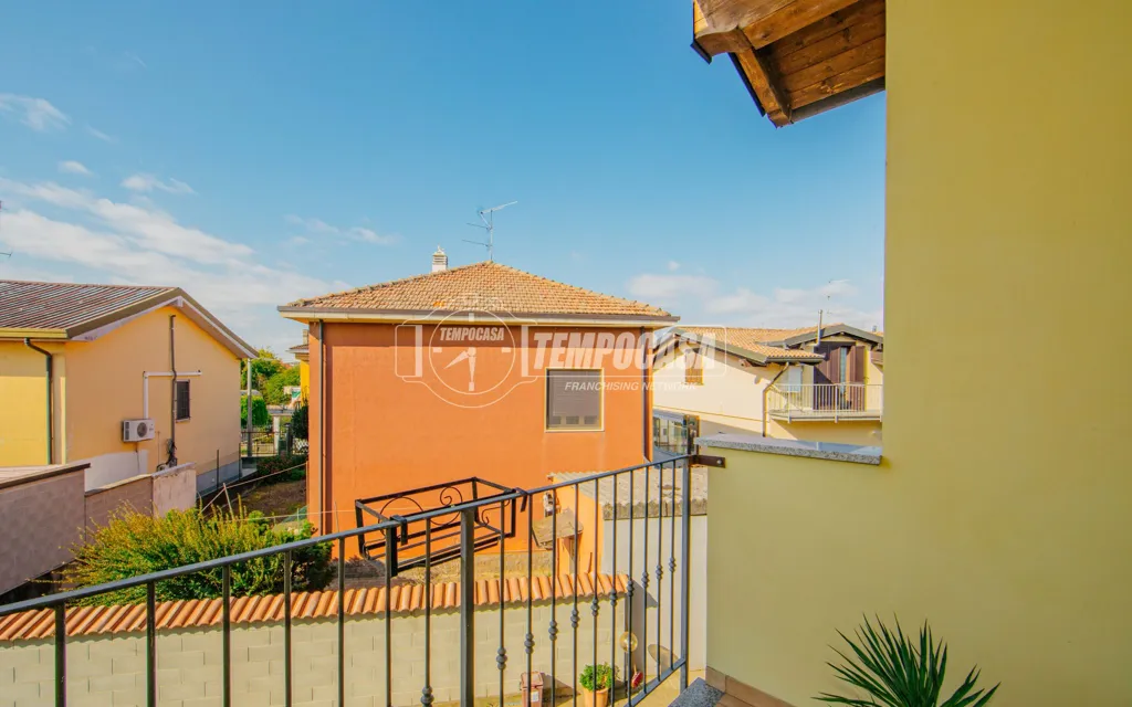 Balcon - Modern Villa with Private Garden in Vigevano