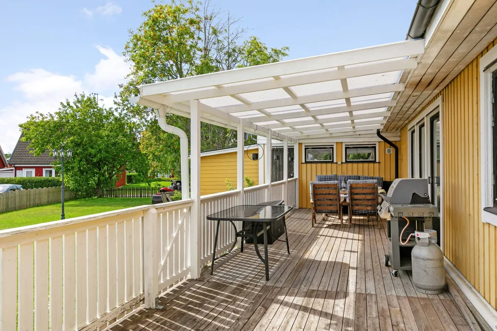 Terrass - Charming Villa with Pool in Marstrand