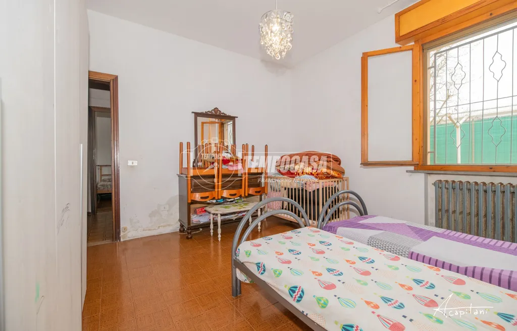 Chambres - Ground Floor Apartment with Garage in Limidi