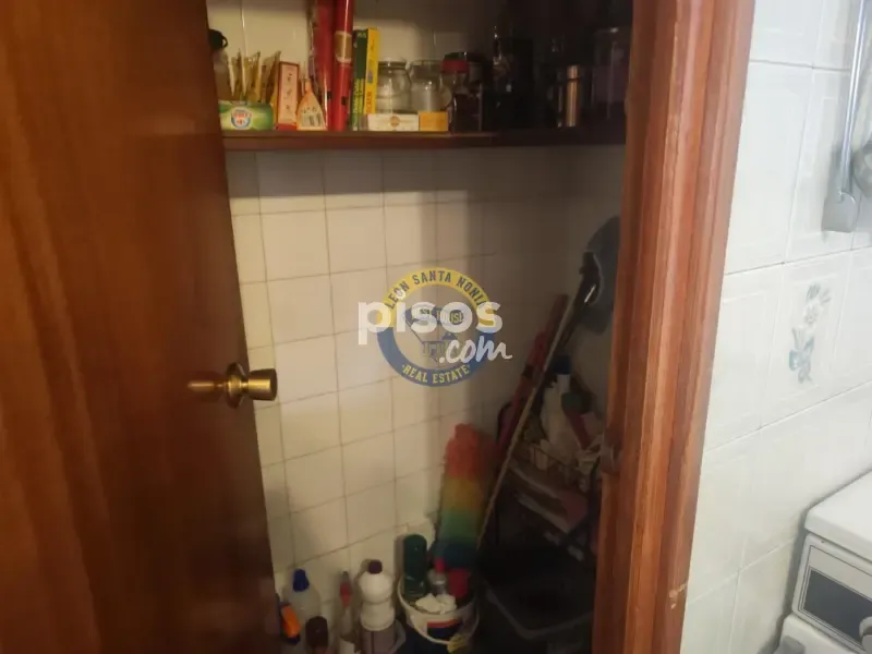 Utility Room - 3-bedroom house in ES