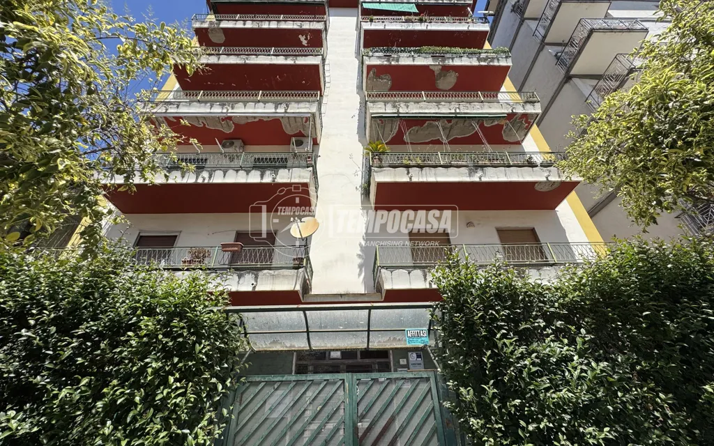 Exterior - Apartment with Balcony in Caserta Centre