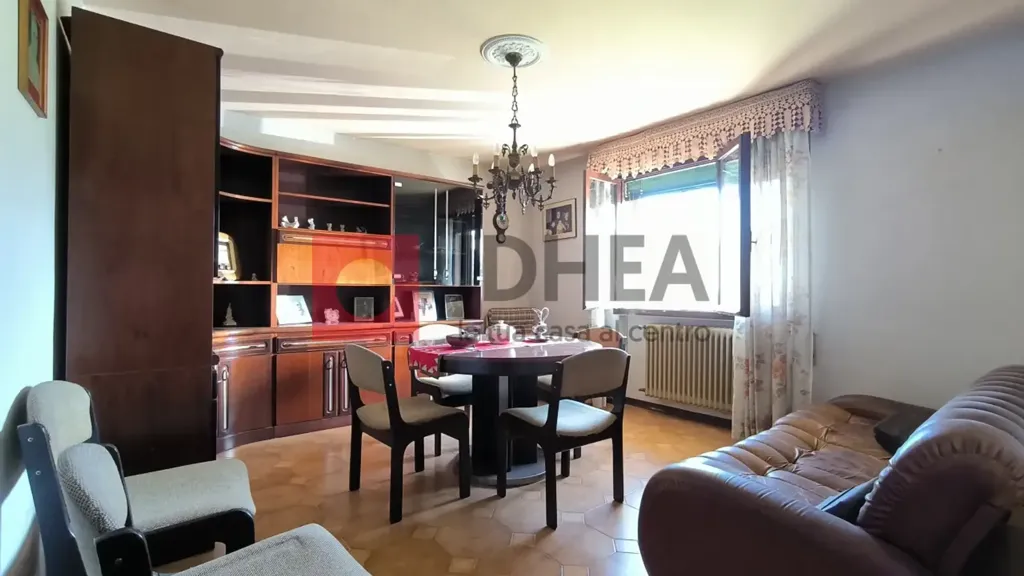 Dining Room - Detached House with Garden in Silea