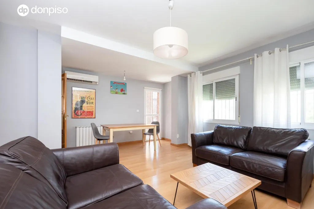 5-room house in Vegas del Genil